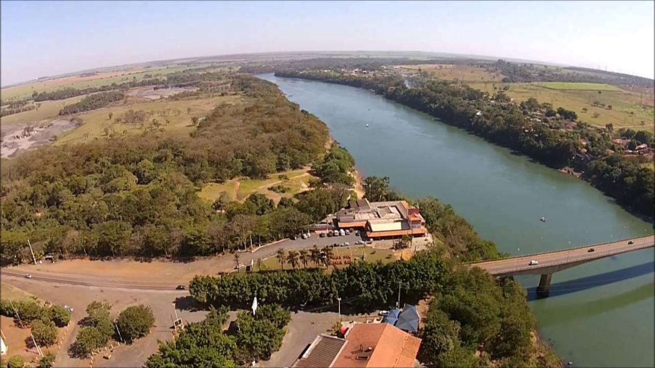 Hotel Rio Grande Fronteira Kültér fotó
